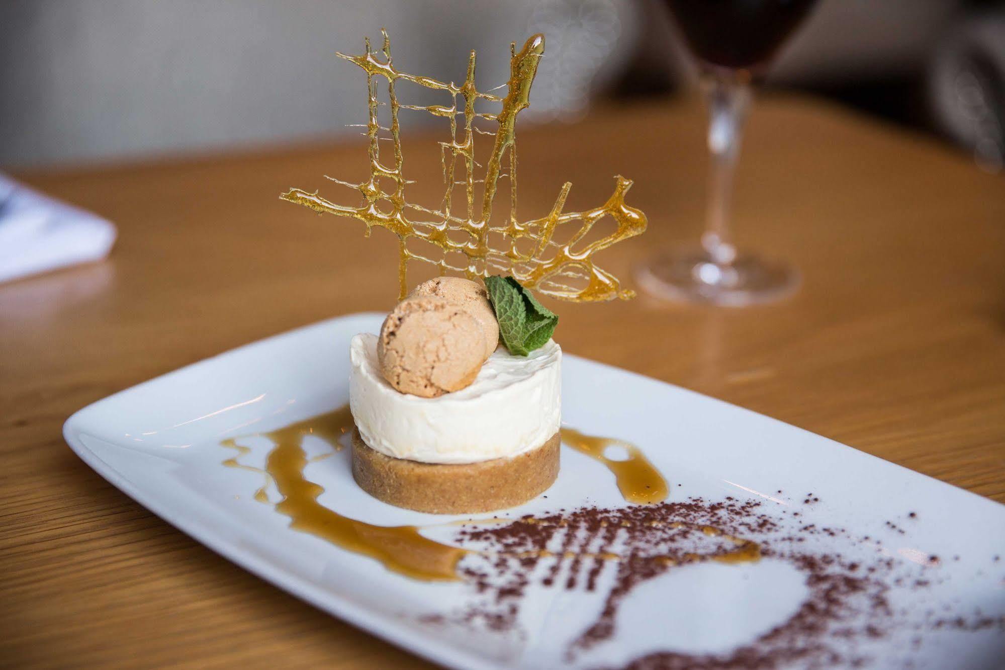 Judge's Lodging York Eksteriør billede A dessert